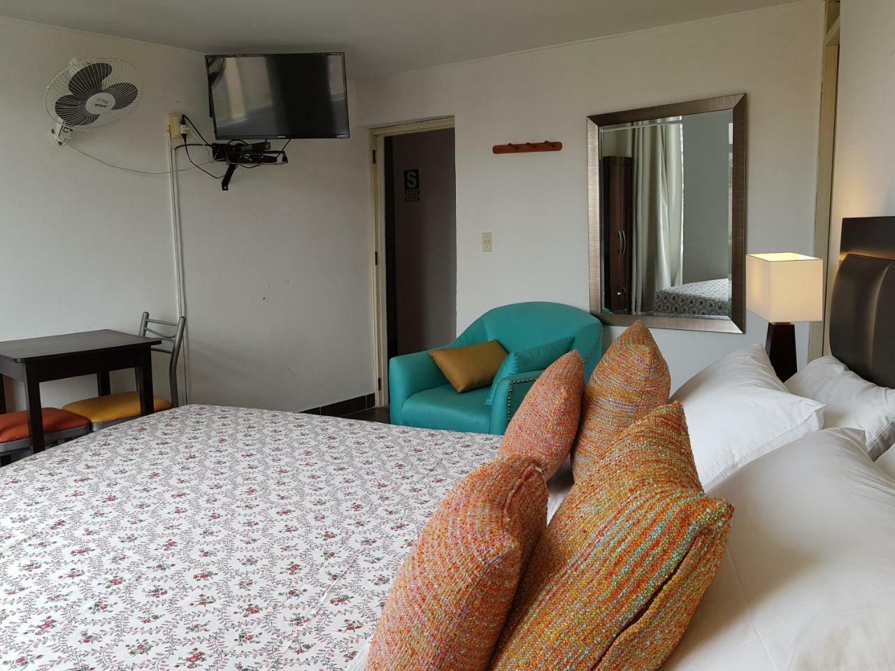Hotel Ollanta Ica Bagian luar foto