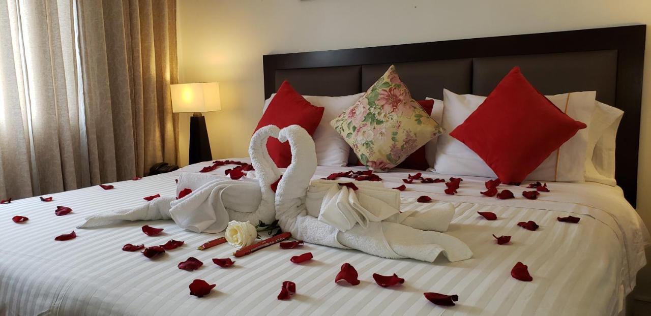 Hotel Ollanta Ica Bagian luar foto